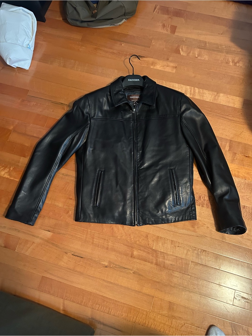 Danier Men's Black Leather Bomber Jacket